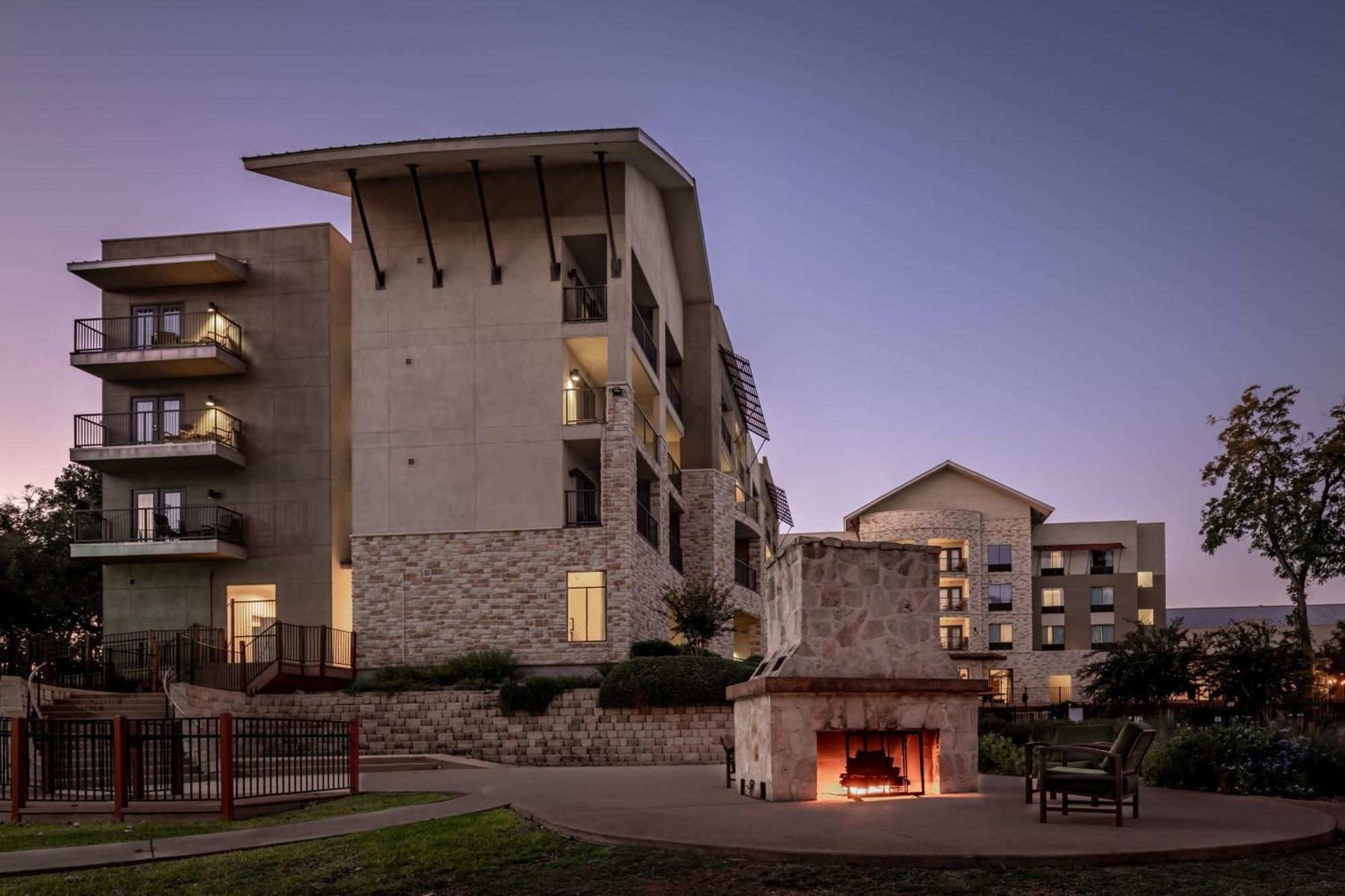 Courtyard By Marriott New Braunfels River Village Eksteriør bilde